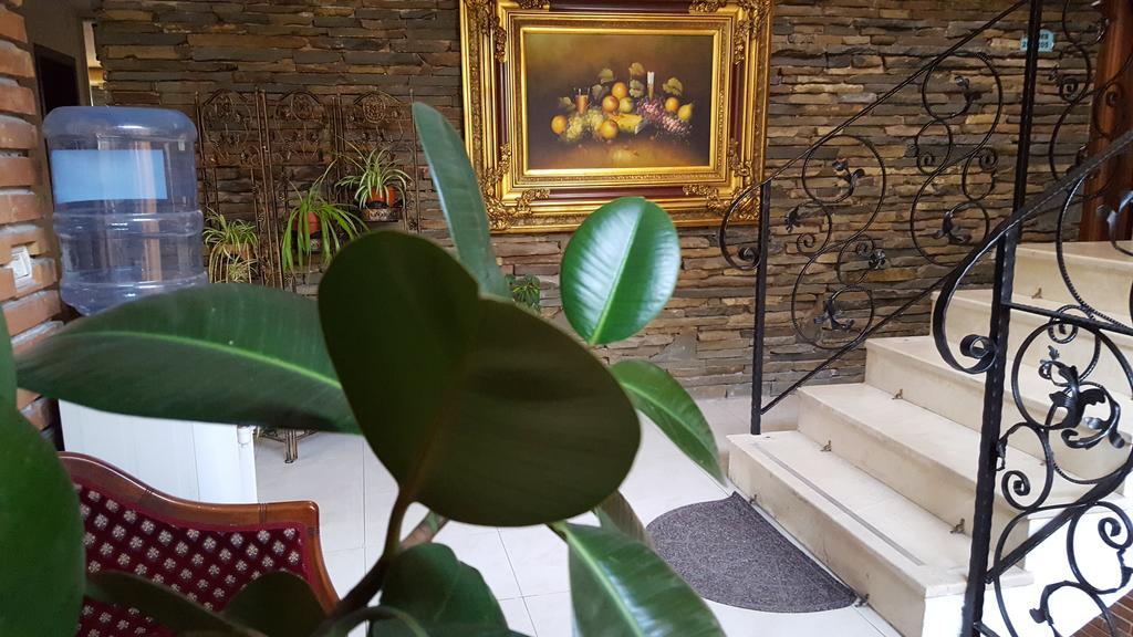 Hotel Livia Tiranë Eksteriør bilde