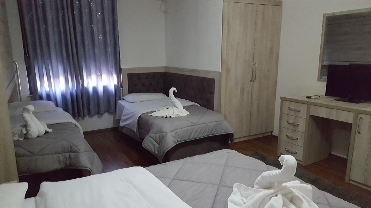 Hotel Livia Tiranë Eksteriør bilde