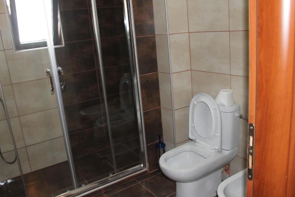 Hotel Livia Tiranë Rom bilde